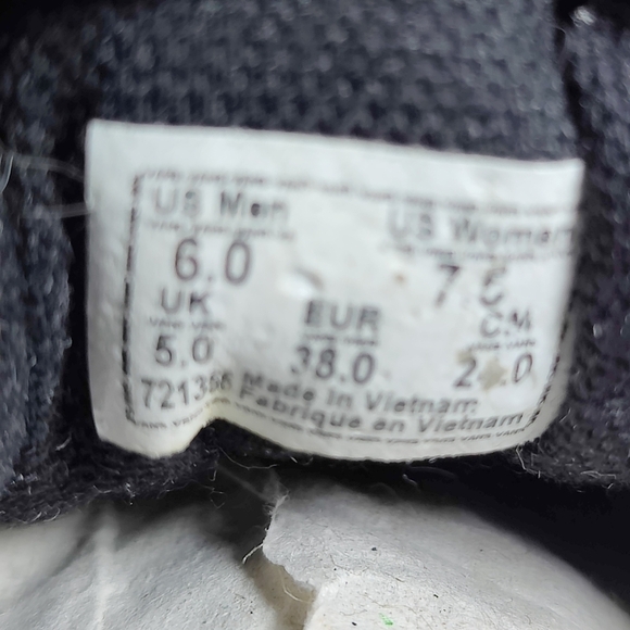 VANS X Harry Potter Golden Snitch Old Skool Sneaker Black Gold Unisex Mn 6 Wm7.5 - Picture 14 of 14